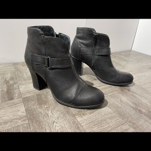 Born Ankle boot